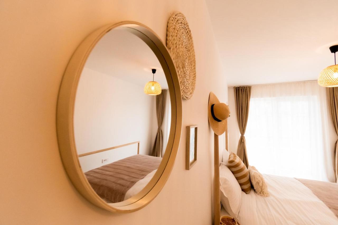 Brown Bear Apt. Boho Style Bedroom W/ City View & Free Parking Braşov Buitenkant foto